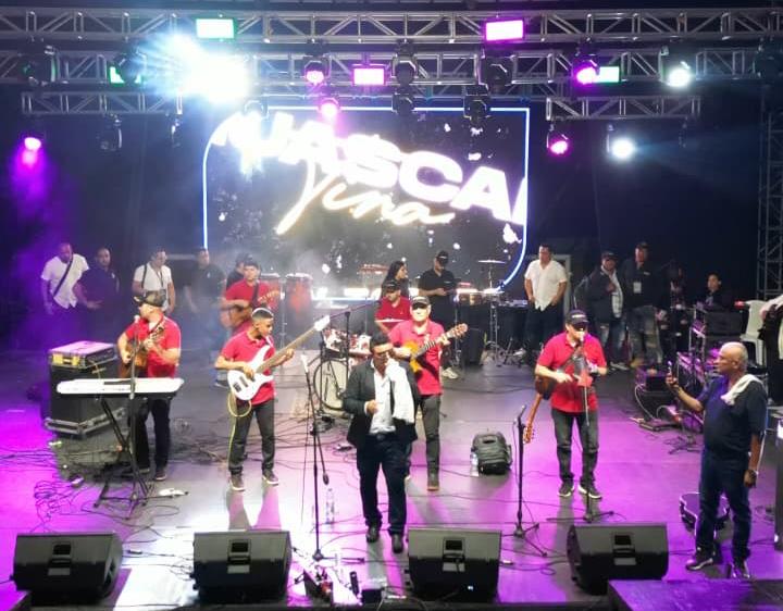 La Guascantina en concierto, banda completa en vivo